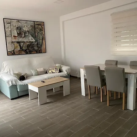 Apartamento Acogedor Casa Leonor דירה *